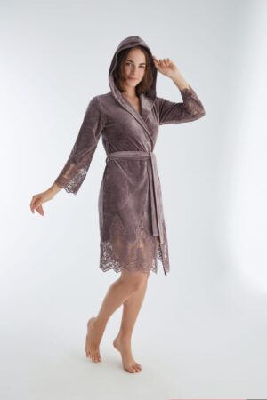 Халат жіночий з капюшоном велюровий - Nusa