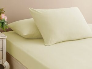 Простирадло 180х200см на гумці з наволочками